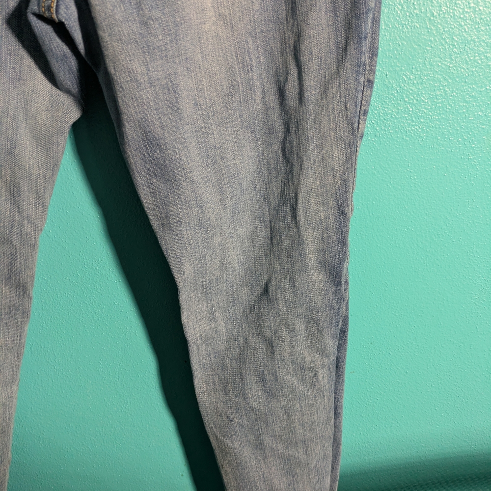 Grace High-Rise Distressed Skinny Jeans - Light Blue - Picture 11 of 12